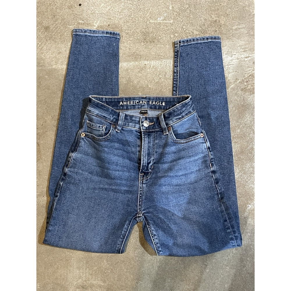 American Eagle Women size 000 Blue Relaxed Mom Jeans Denim High Rise‎ Distressed